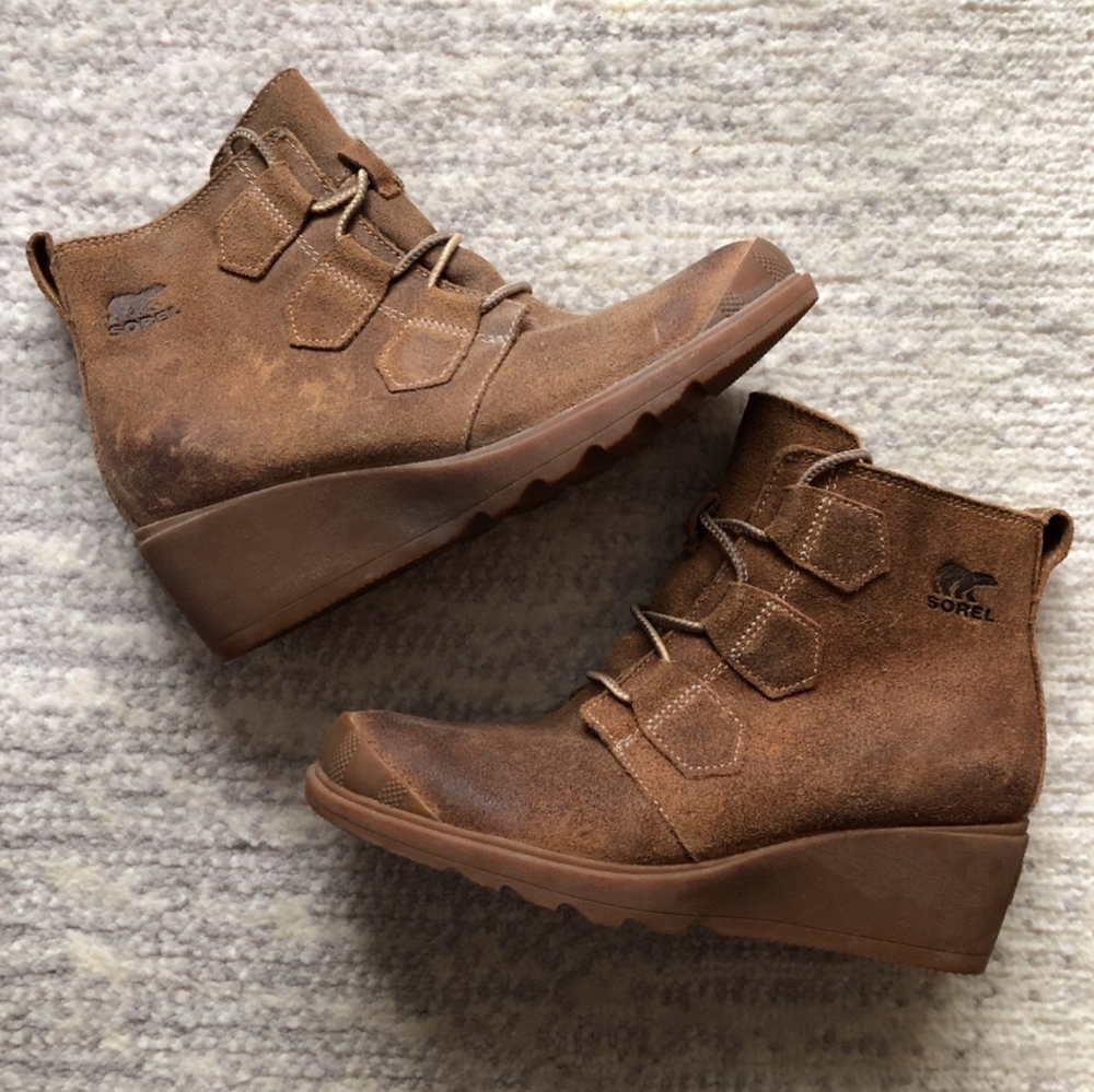 Sorel wedge boot